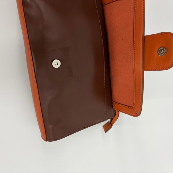 Kate Landry Leather Clutch Purse With Chain & Leather Handle Snap Closure OS - Picture 4 of 6